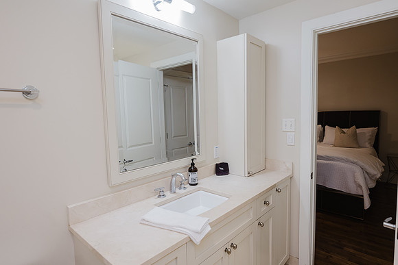 220 Decatur_302-11