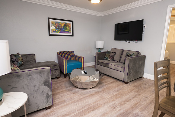 519frenchmen_2ndfloor_DF-5511