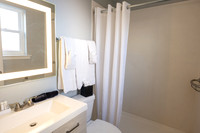 519frenchmen_2ndfloor_DF-5412