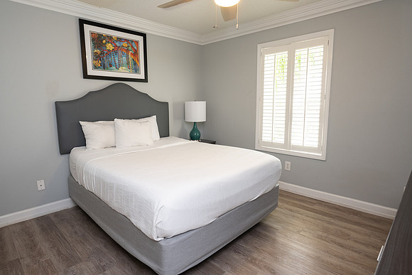 519frenchmen_2ndfloor_DF-5542