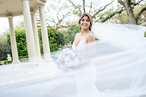 Elms-Mansion-Wedding-Venue-Bridal-Portraits-Andrew-Alwert-Studios-18