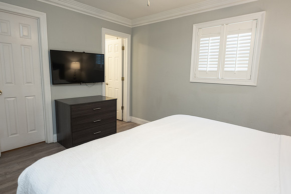 519frenchmen_2ndfloor_DF-5482