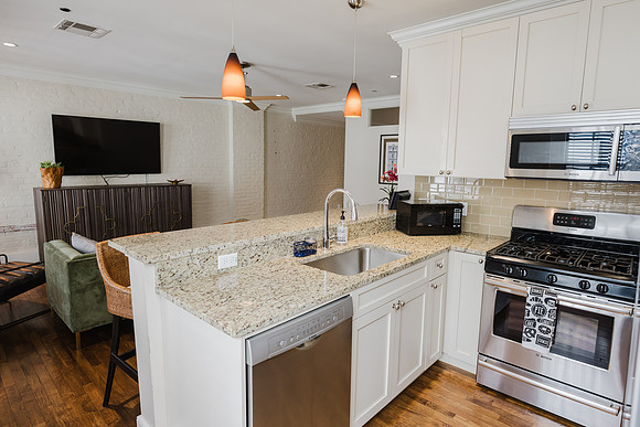 220 Decatur_302-18